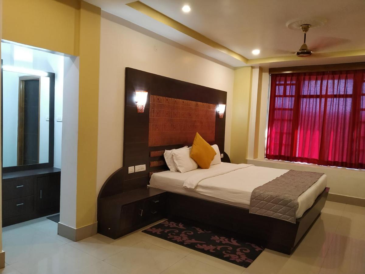 Hotel Sc Continental Itānagar Zewnętrze zdjęcie
