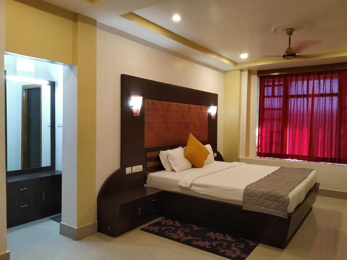 Hotel Sc Continental Itānagar Zewnętrze zdjęcie